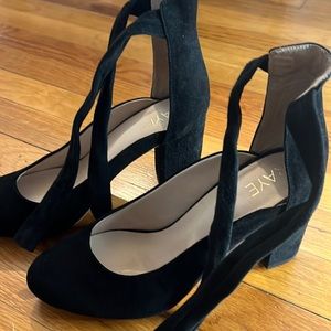 Raye Black Suede Ankle Tie Block Heel Size10